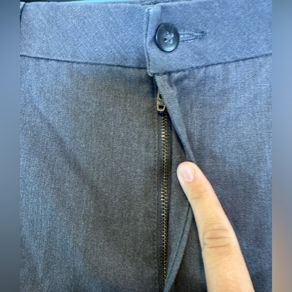 Croft and Barrow Men's Dress Pants Gray Size 36x34 - Picture 6 of 9